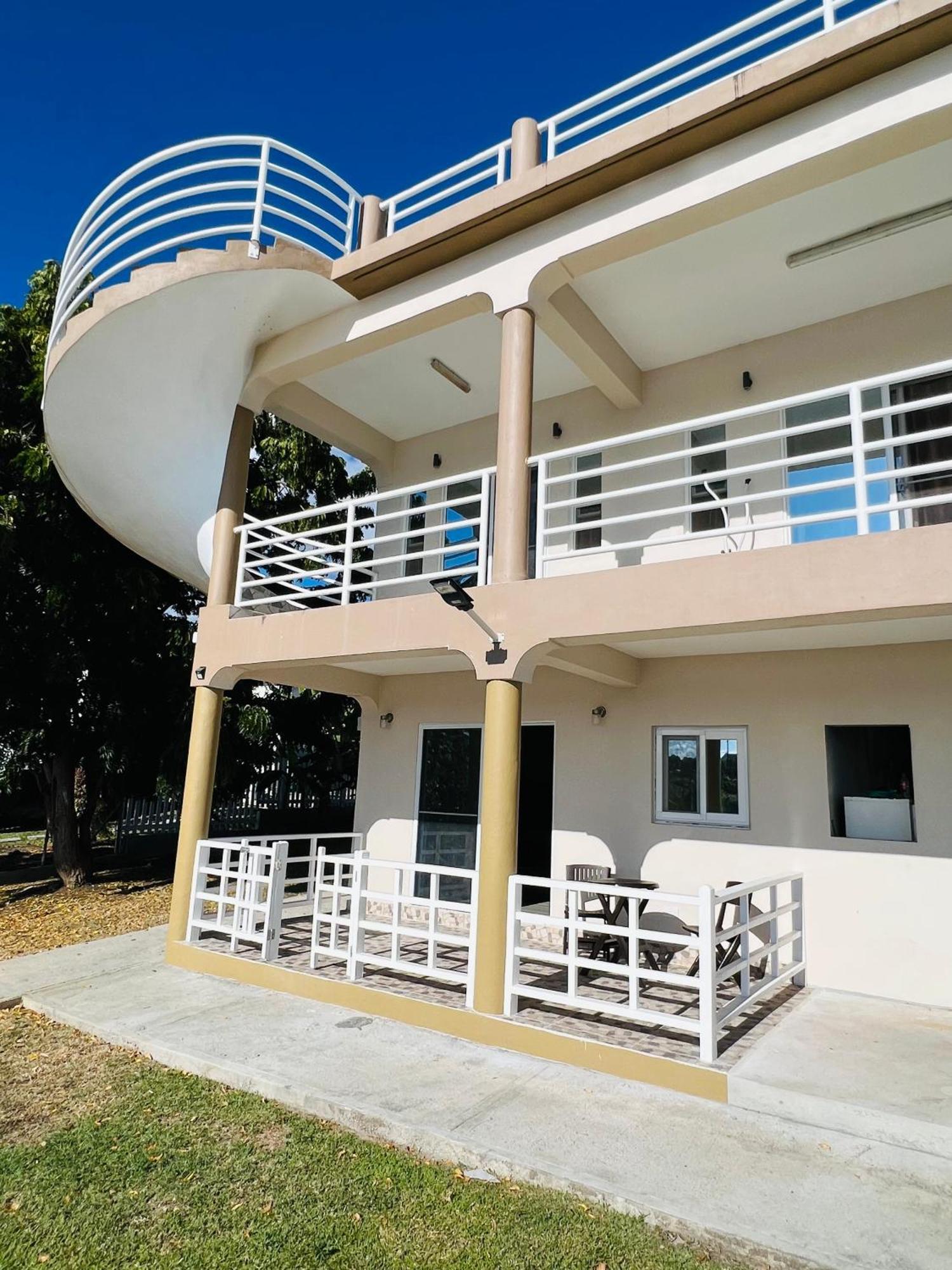 Sealavie Apartments - Grenada St. George's ภายนอก รูปภาพ